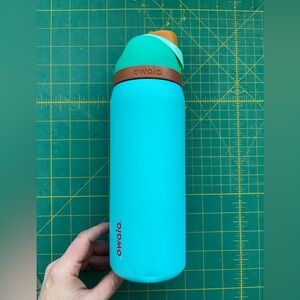 Owala 32oz Water Bottle